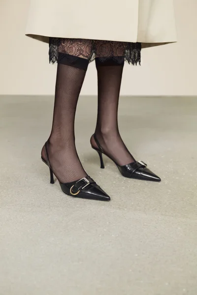 Look 3